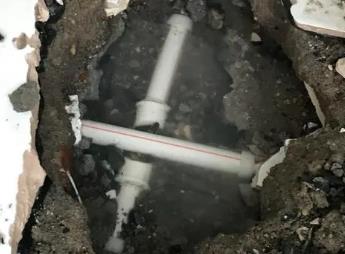 来宾阳台漏水维修公司为您分享楼上楼下漏水怎么处理